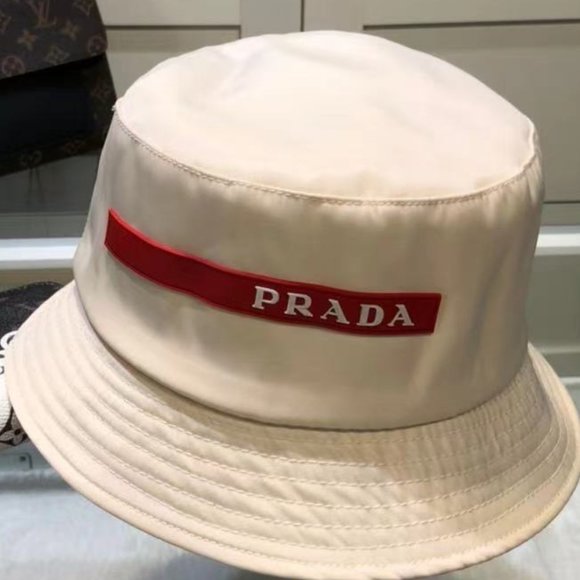 Prada bucket hat - Picture 2 of 3
